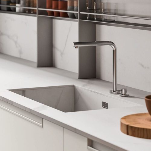 Integrated sink on laminate top